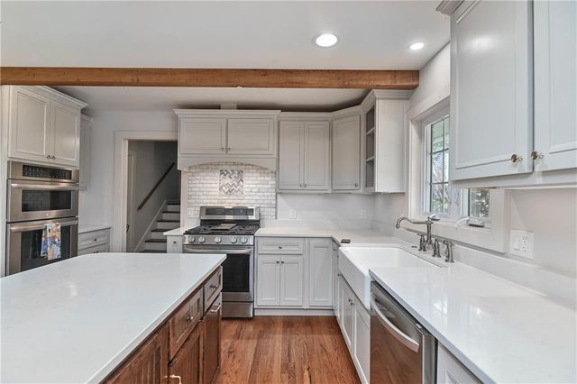 2444 W 103rd Street, Leawood, KS 66206