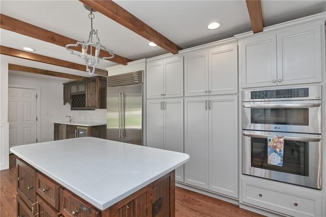 2444 W 103rd Street, Leawood, KS 66206