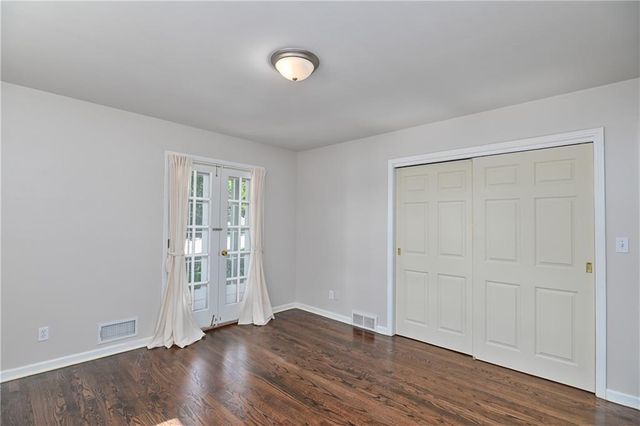 2444 W 103rd Street, Leawood, KS 66206