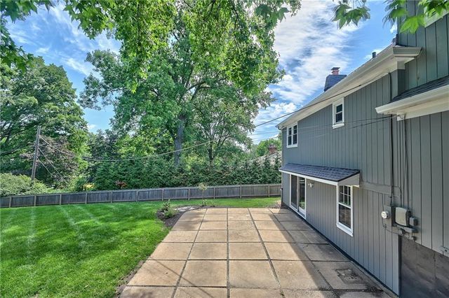 2444 W 103rd Street, Leawood, KS 66206