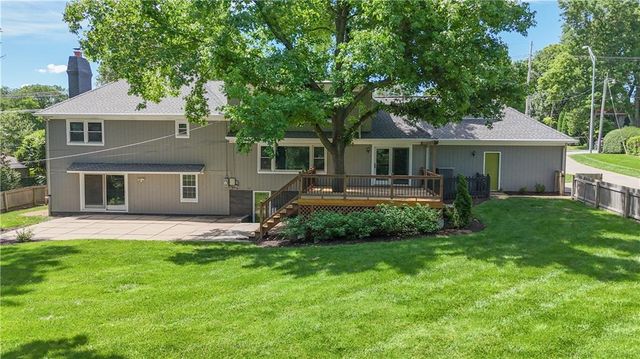 2444 W 103rd Street, Leawood, KS 66206
