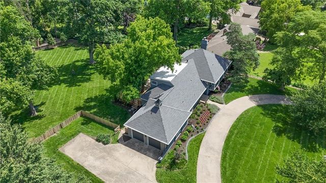 2444 W 103rd Street, Leawood, KS 66206