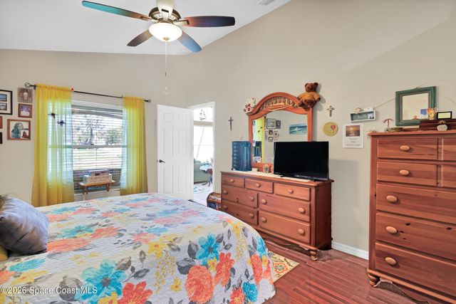 2101 Chinaberry Circle SE, Palm Bay, FL 32909