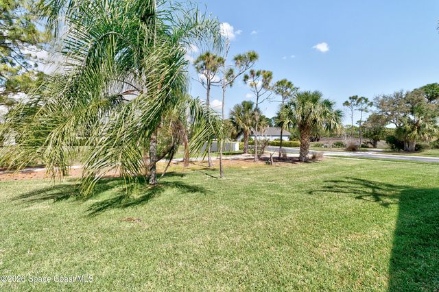 2101 Chinaberry Circle SE, Palm Bay, FL 32909