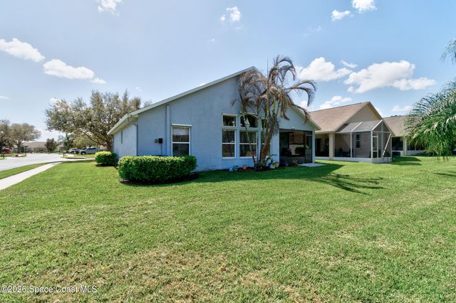 2101 Chinaberry Circle SE, Palm Bay, FL 32909