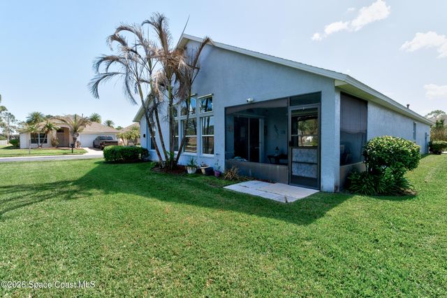 2101 Chinaberry Circle SE, Palm Bay, FL 32909