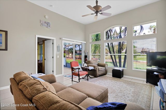 2101 Chinaberry Circle SE, Palm Bay, FL 32909