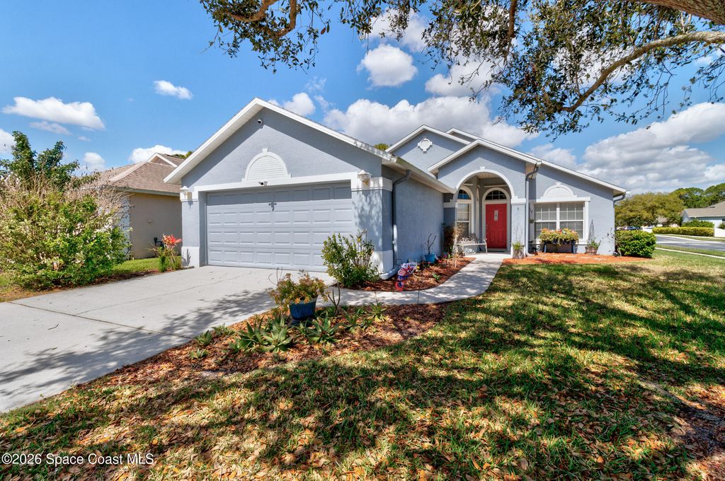 2101 Chinaberry Circle SE, Palm Bay, FL 32909