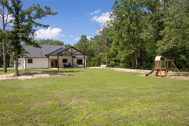 1756 County Road 45080 Road, Powderly, TX 75473