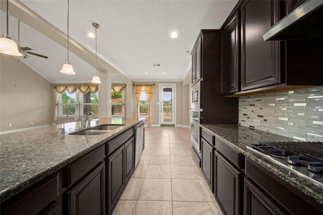 3011 Rocky Canyon Drive, Pearland, TX 77584