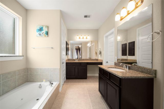 3011 Rocky Canyon Drive, Pearland, TX 77584