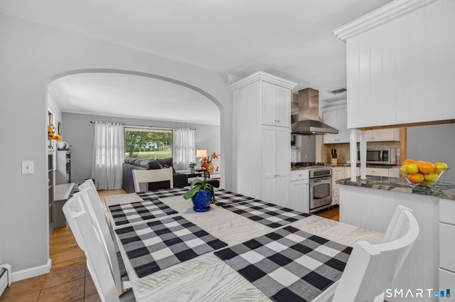 11 Sealand Drive, Newtown, CT 06470