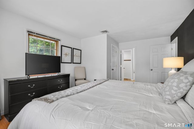 11 Sealand Drive, Newtown, CT 06470