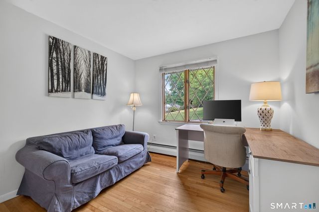 11 Sealand Drive, Newtown, CT 06470