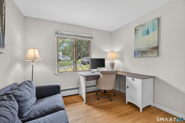 11 Sealand Drive, Newtown, CT 06470