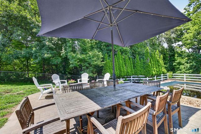 11 Sealand Drive, Newtown, CT 06470