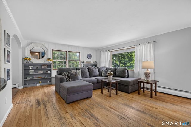 11 Sealand Drive, Newtown, CT 06470