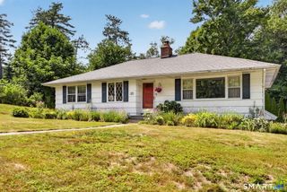 11 Sealand Drive, Newtown, CT 06470