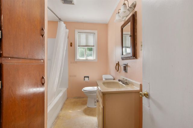 166 Glen Avenue, Berlin, NH 03570