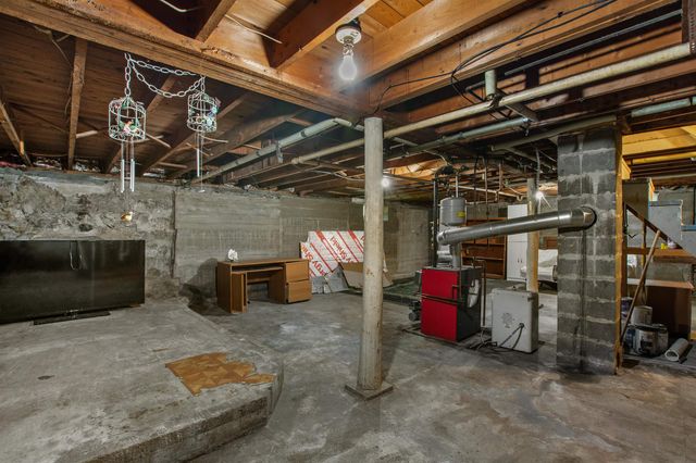 166 Glen Avenue, Berlin, NH 03570