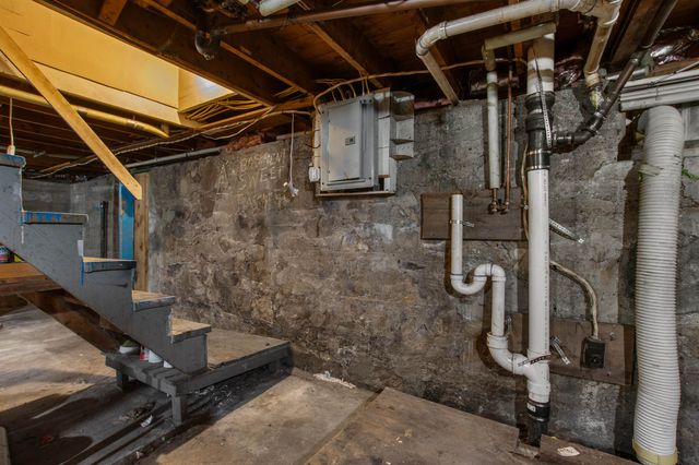 166 Glen Avenue, Berlin, NH 03570