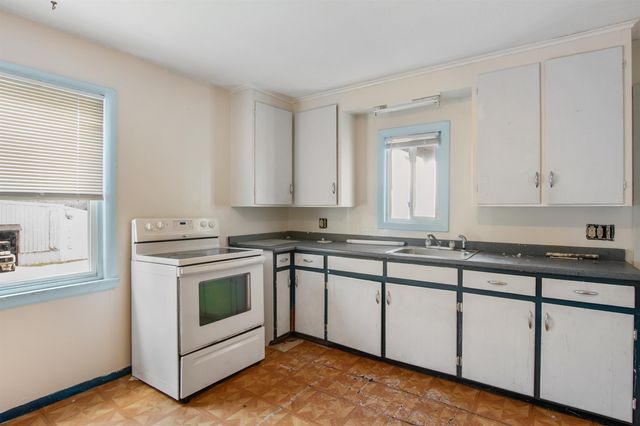 166 Glen Avenue, Berlin, NH 03570