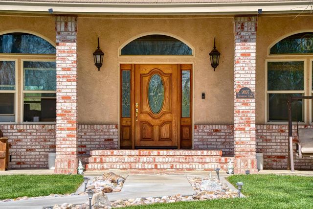 9885 E Louise, Manteca, CA 95336
