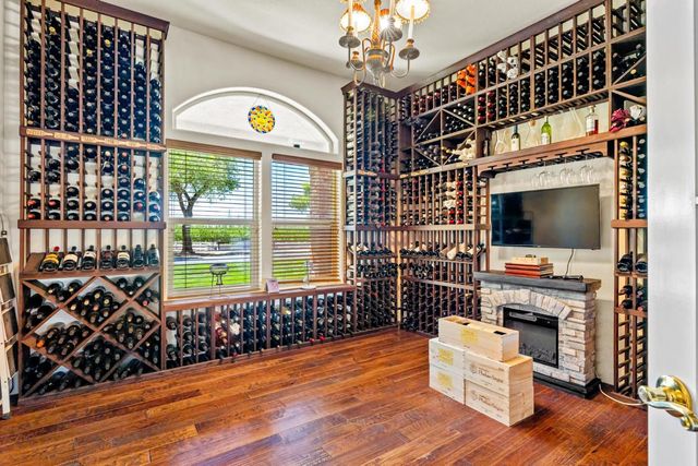 9885 E Louise, Manteca, CA 95336