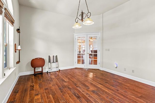 9885 E Louise, Manteca, CA 95336