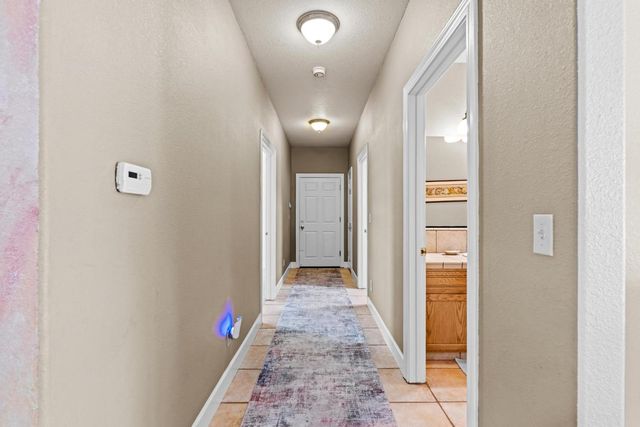 9885 E Louise, Manteca, CA 95336