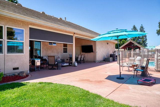9885 E Louise, Manteca, CA 95336