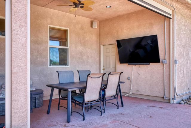 9885 E Louise, Manteca, CA 95336