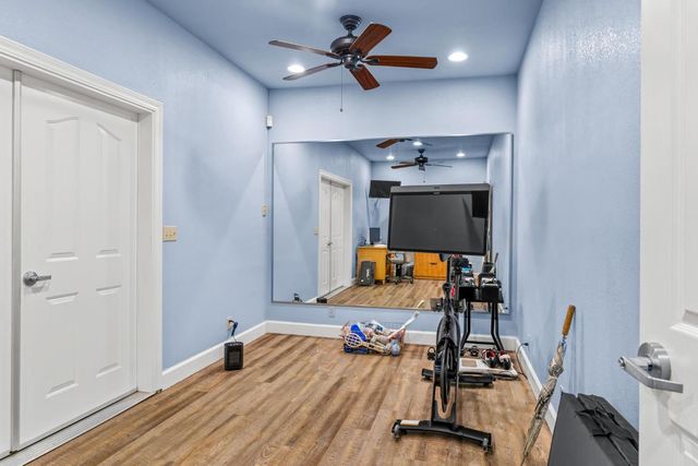 9885 E Louise, Manteca, CA 95336