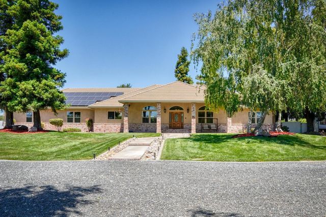 9885 E Louise, Manteca, CA 95336