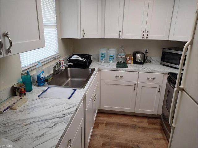 3909 Skyline BLVD, Cape Coral, FL 33914