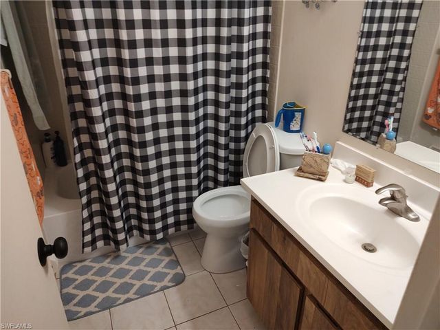 3909 Skyline BLVD, Cape Coral, FL 33914