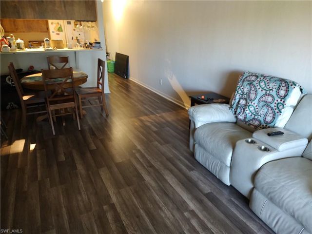 3909 Skyline BLVD, Cape Coral, FL 33914