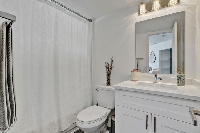 3633 NW 6th Street 3633, Deerfield Beach, FL 33442