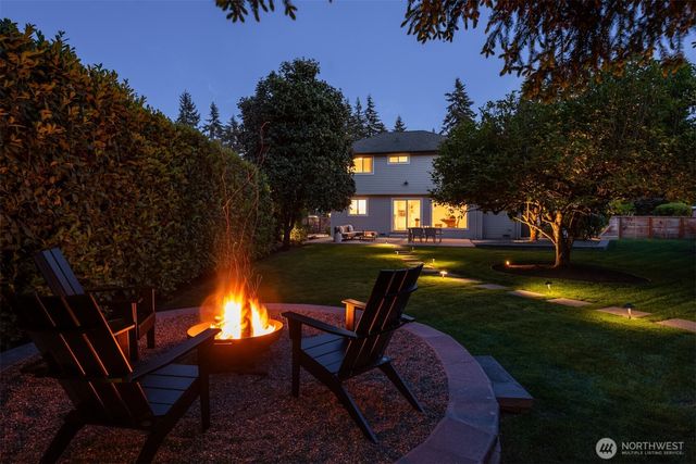 24006 27th Place W, Brier, WA 98036