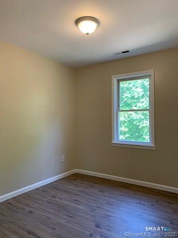 15 Krakow Street B, Derby, CT 06418