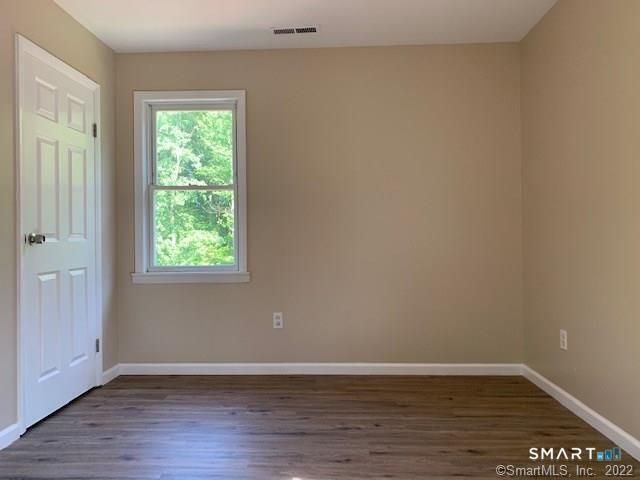 15 Krakow Street B, Derby, CT 06418