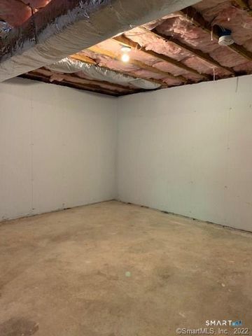 15 Krakow Street B, Derby, CT 06418
