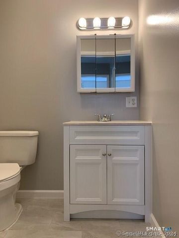 15 Krakow Street B, Derby, CT 06418