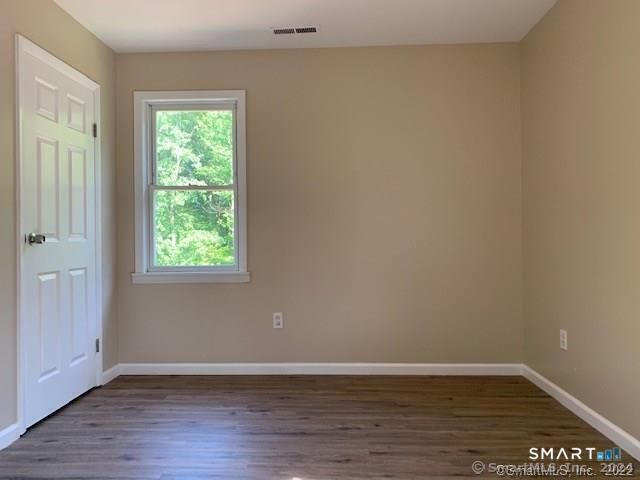 15 Krakow Street B, Derby, CT 06418