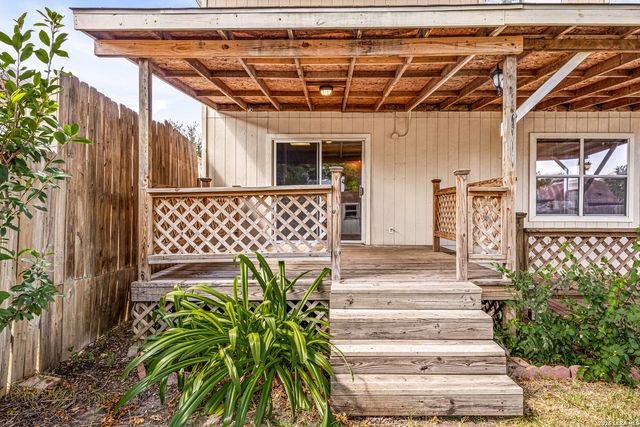 6726 MELODY CANYON DR, San Antonio, TX 78239