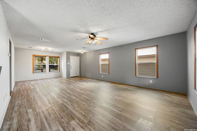 6726 MELODY CANYON DR, San Antonio, TX 78239