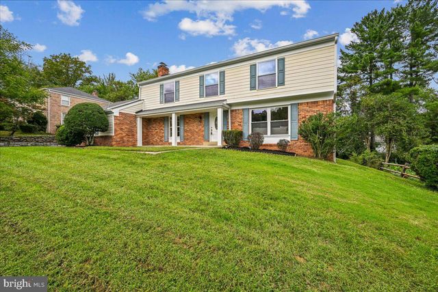 8807 BELLS MILL RD, Potomac, MD 20854