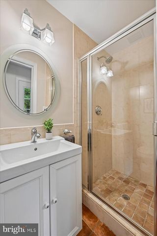8807 BELLS MILL RD, Potomac, MD 20854
