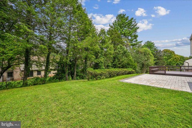 8807 BELLS MILL RD, Potomac, MD 20854