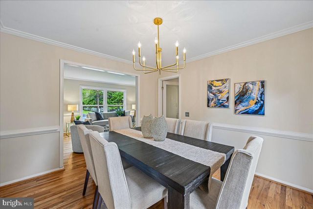 8807 BELLS MILL RD, Potomac, MD 20854